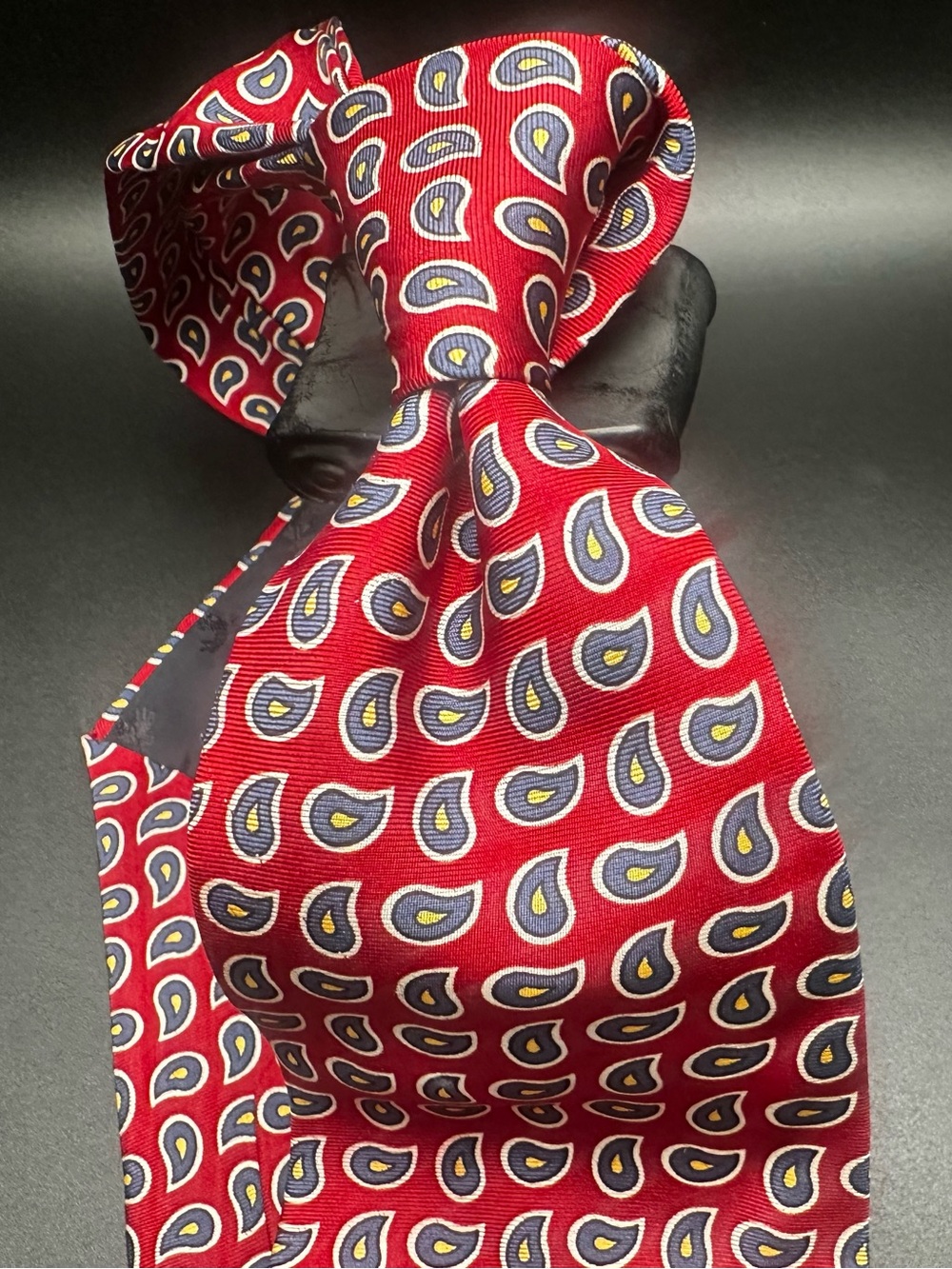 Brooks Brothers Makers — Red Pine Paisley Silk Tie · Vintage USA